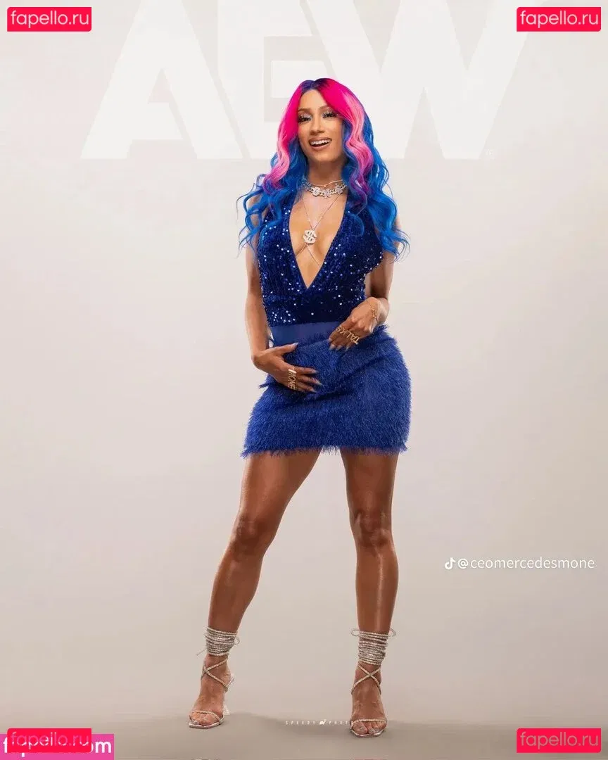 Sasha Banks Onlyfans Photo Gallery 