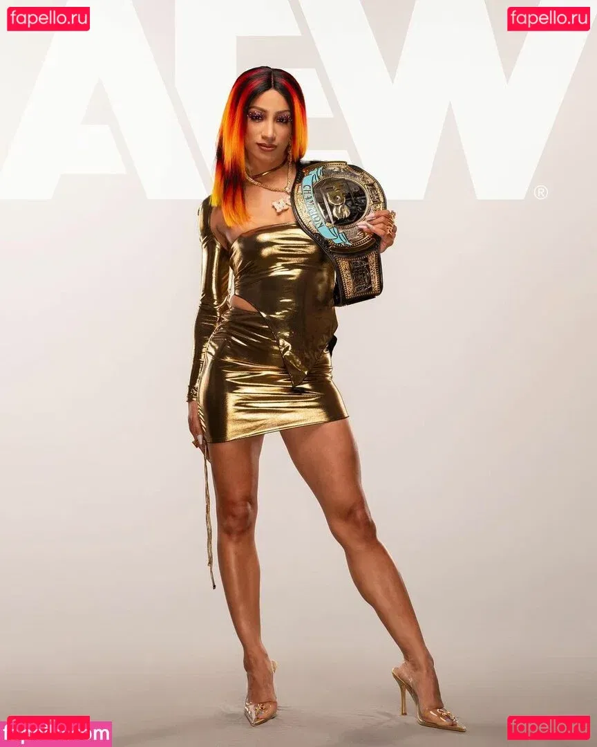 Sasha Banks Onlyfans Photo Gallery 