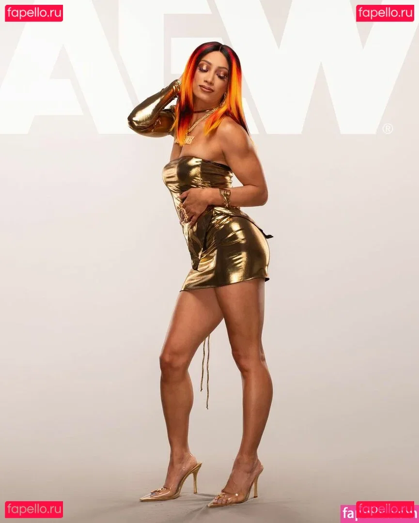 Sasha Banks Onlyfans Photo Gallery 
