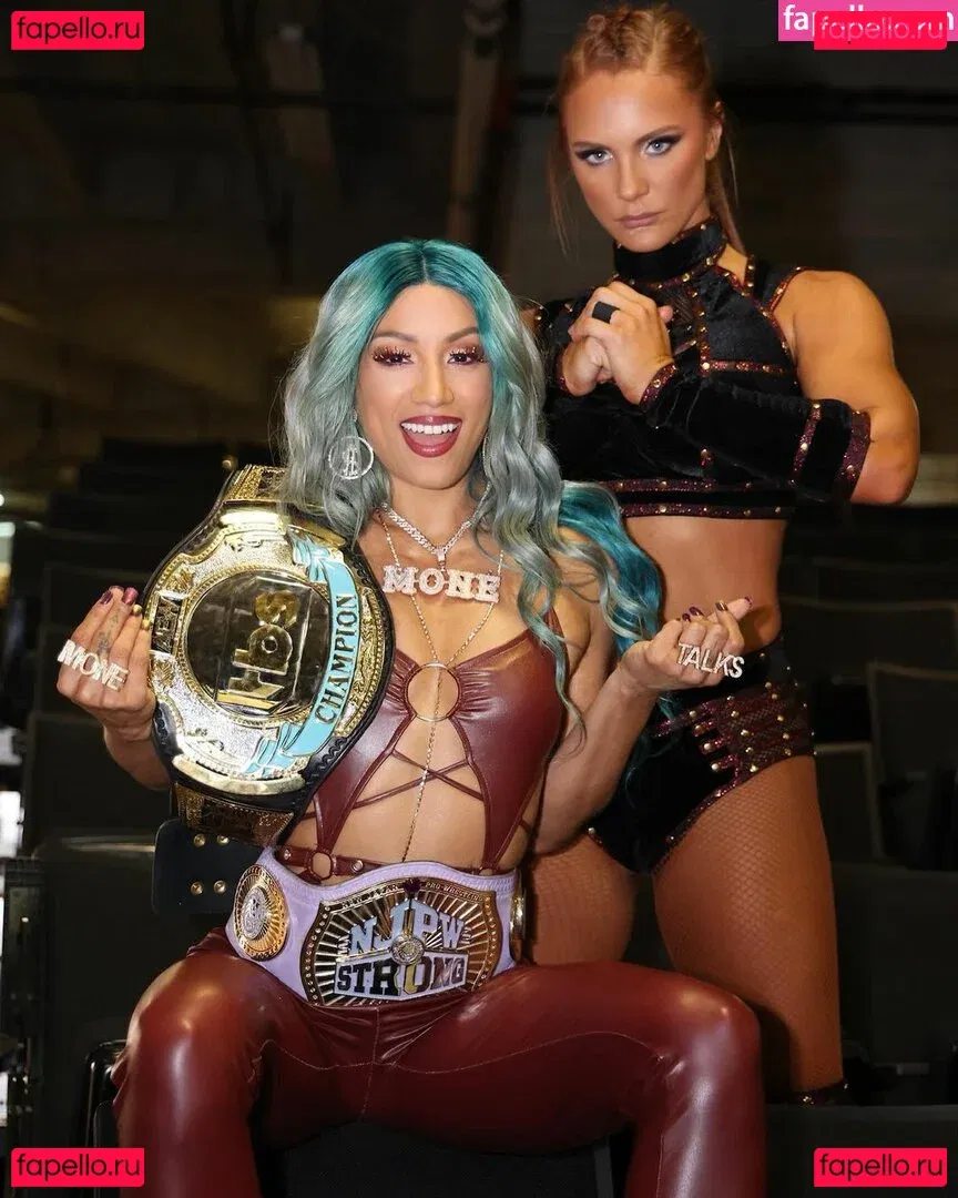 Sasha Banks Onlyfans Photo Gallery 