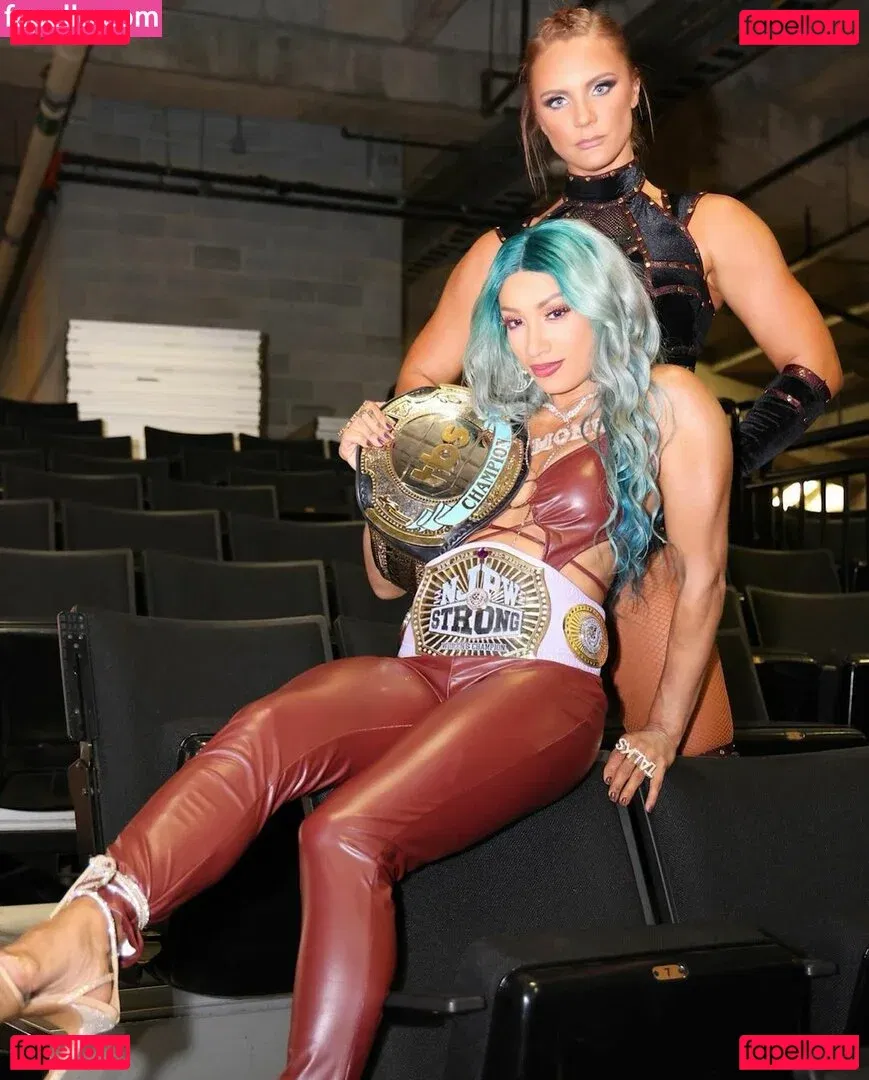 Sasha Banks Onlyfans Photo Gallery 