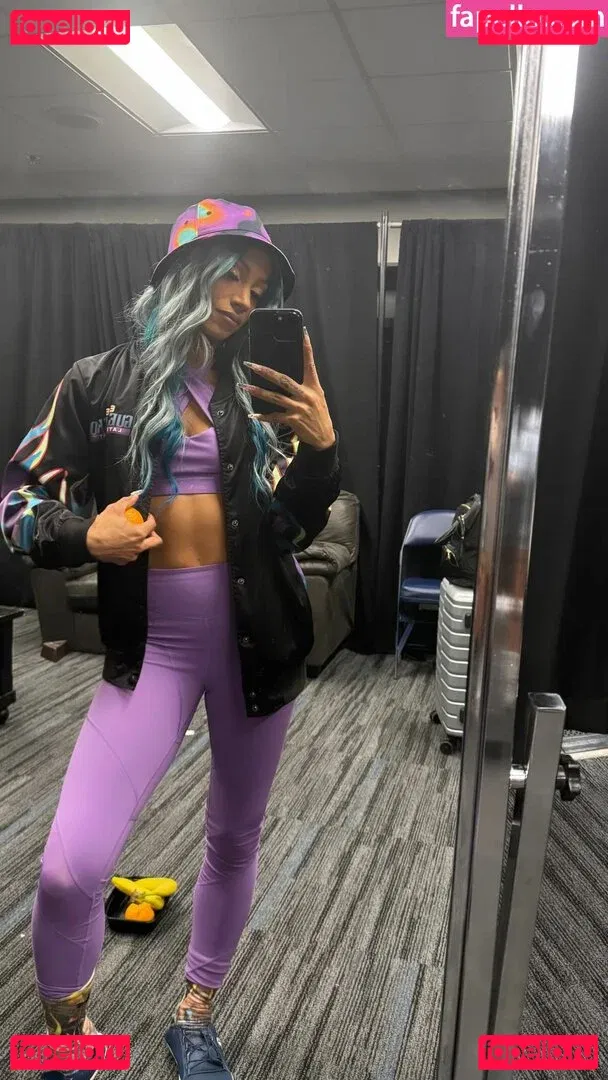 Sasha Banks Onlyfans Photo Gallery 