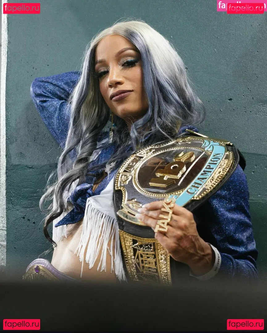Sasha Banks Onlyfans Photo Gallery 