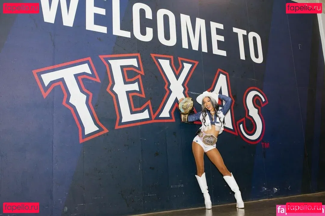 Sasha Banks Onlyfans Photo Gallery 