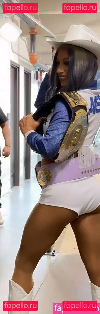 Sasha Banks Onlyfans Photo Gallery 