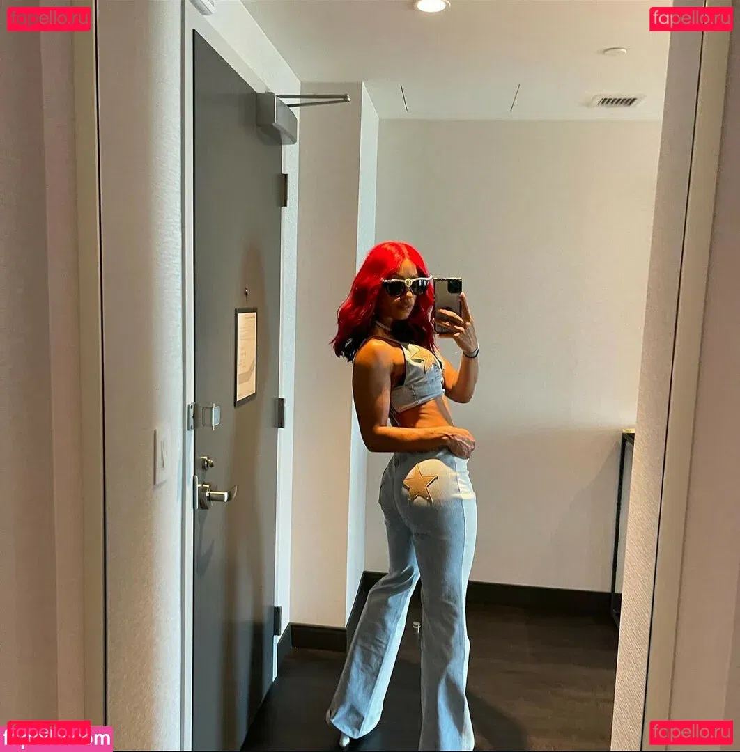 Sasha Banks Onlyfans Photo Gallery 