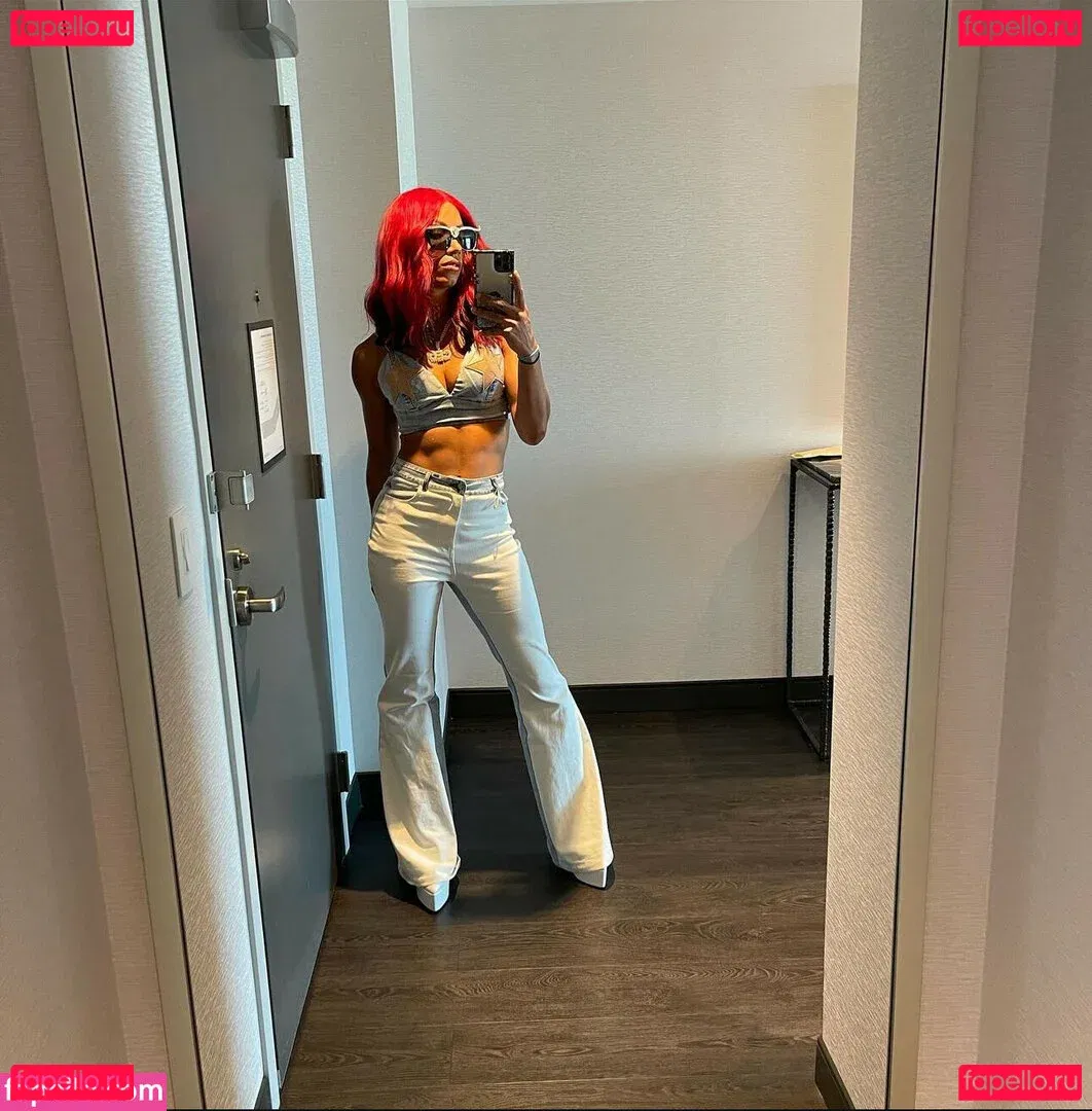 Sasha Banks Onlyfans Photo Gallery 