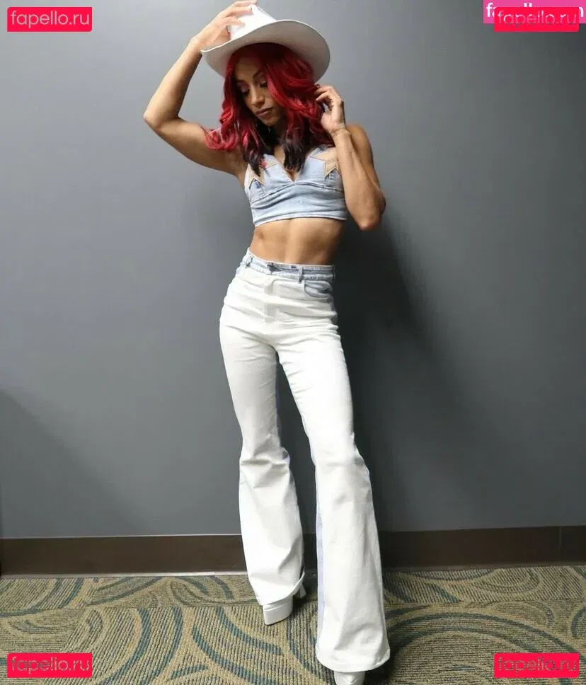 Sasha Banks Onlyfans Photo Gallery 