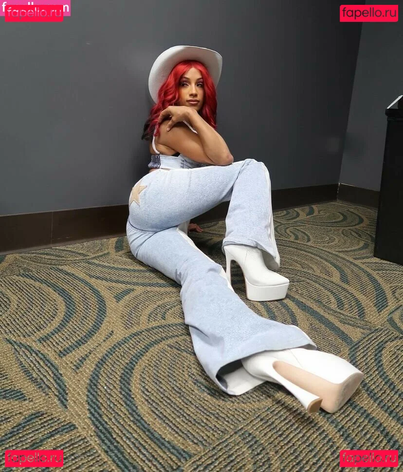 Sasha Banks Onlyfans Photo Gallery 