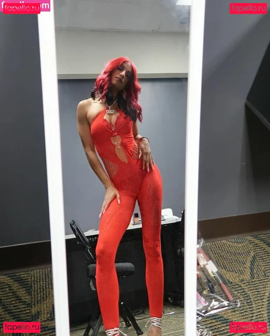 Sasha Banks Onlyfans Photo Gallery 