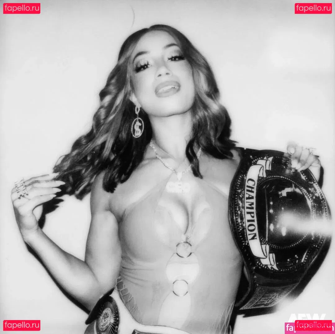 Sasha Banks Onlyfans Photo Gallery 