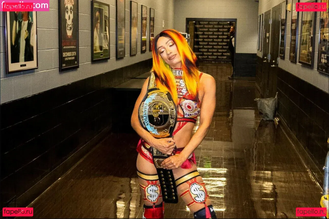 Sasha Banks Onlyfans Photo Gallery 