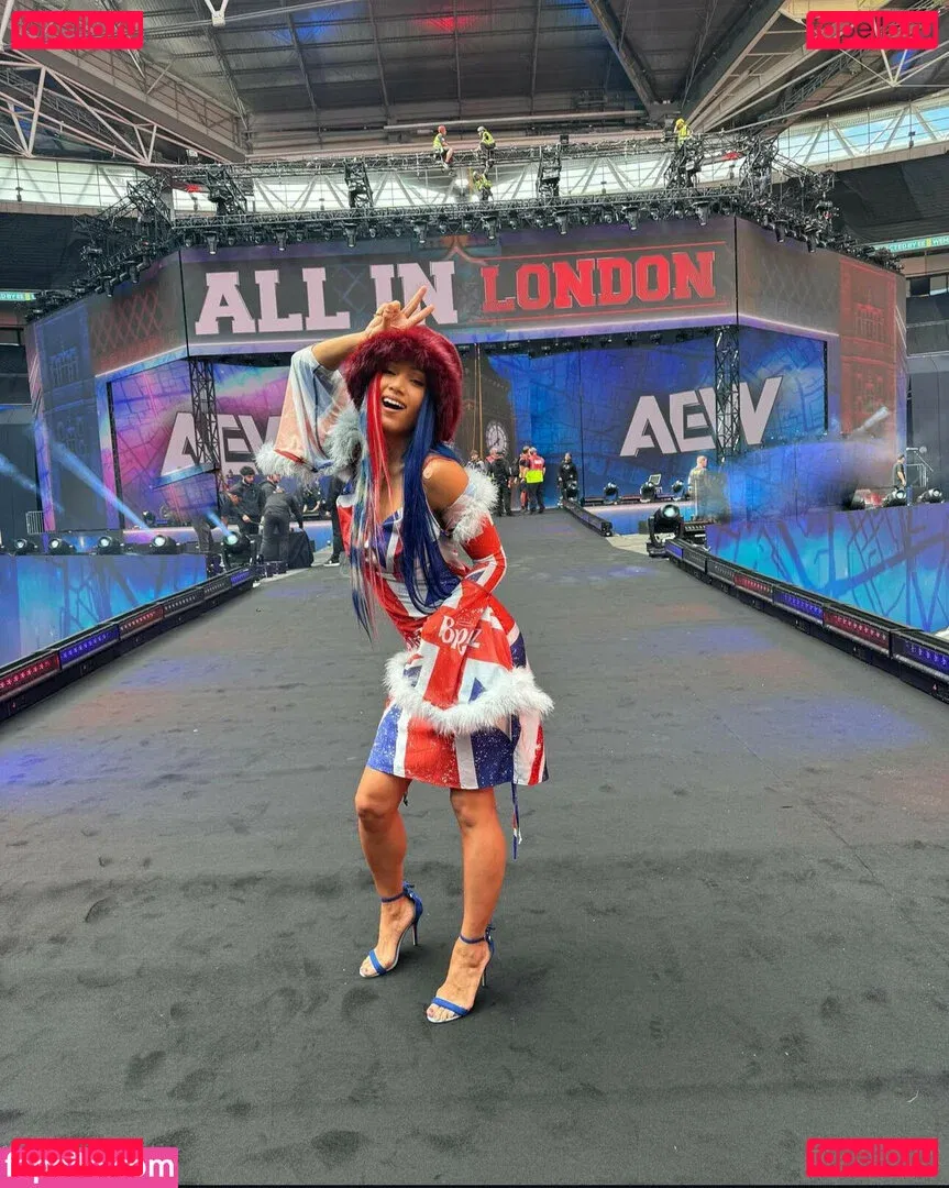 Sasha Banks Onlyfans Photo Gallery 