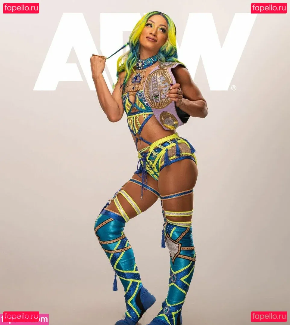 Sasha Banks Onlyfans Photo Gallery 