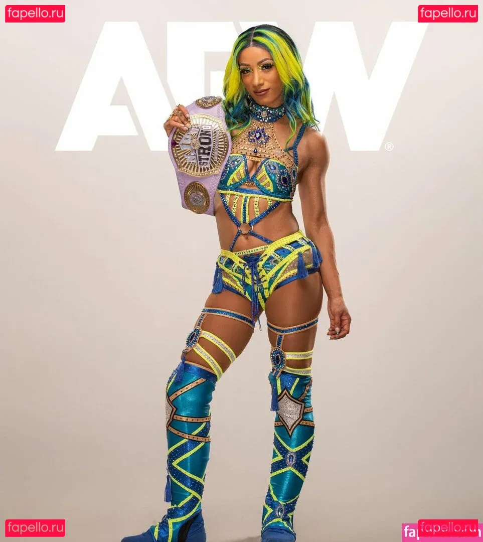 Sasha Banks Onlyfans Photo Gallery 