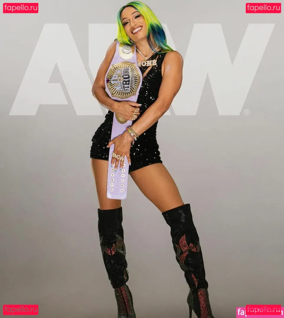 Sasha Banks Onlyfans Photo Gallery 