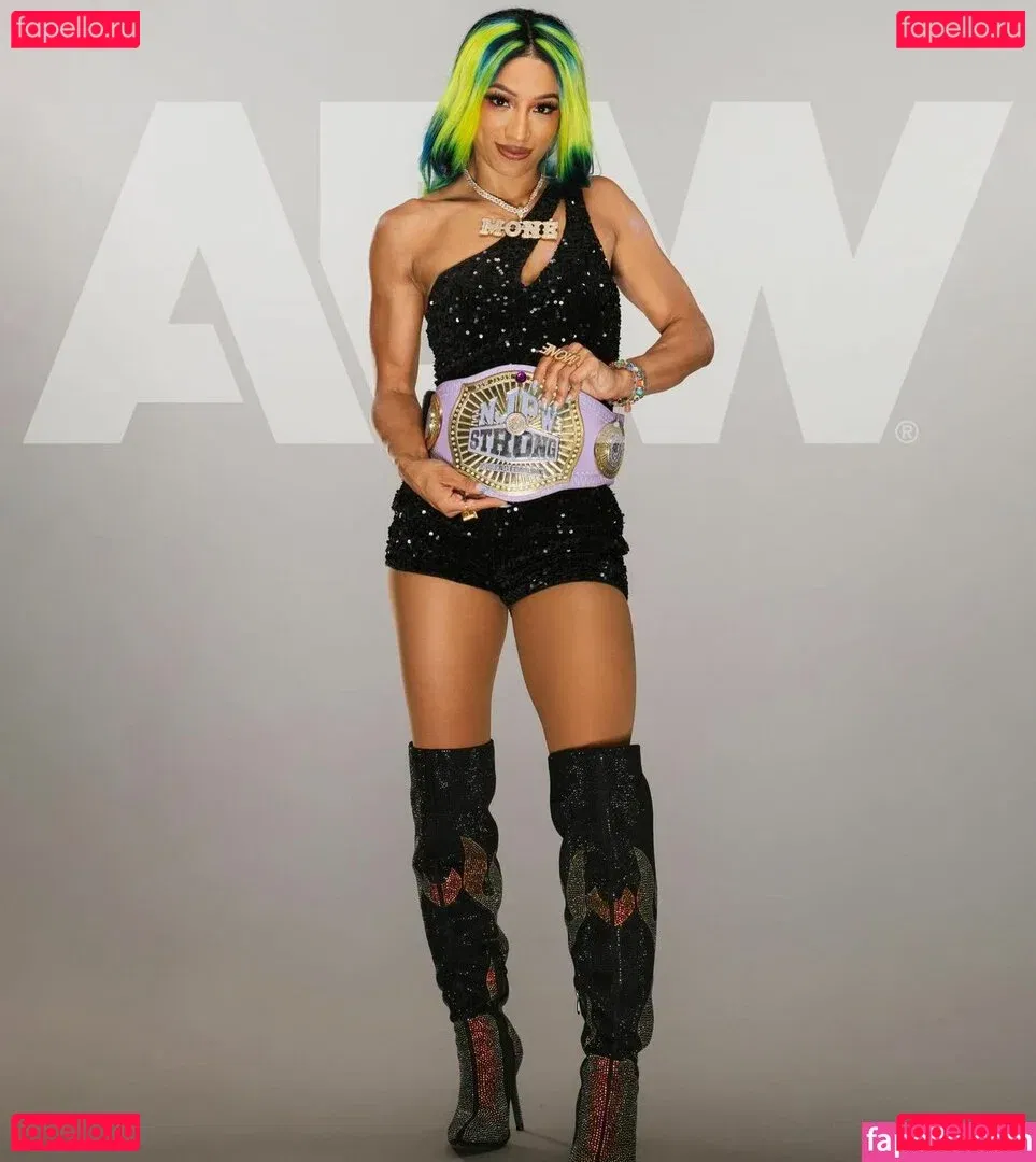 Sasha Banks Onlyfans Photo Gallery 