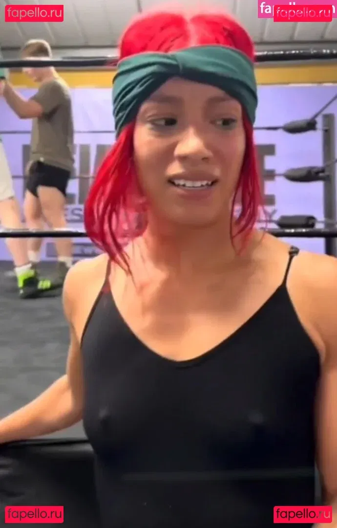 Sasha Banks Onlyfans Photo Gallery 