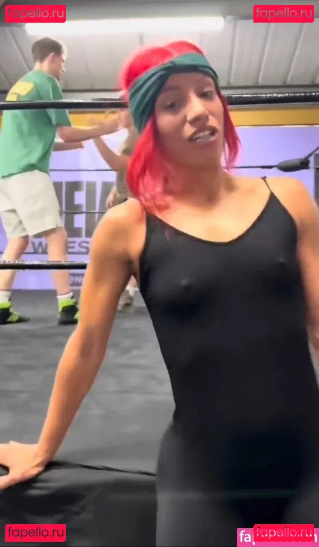 Sasha Banks Onlyfans Photo Gallery 