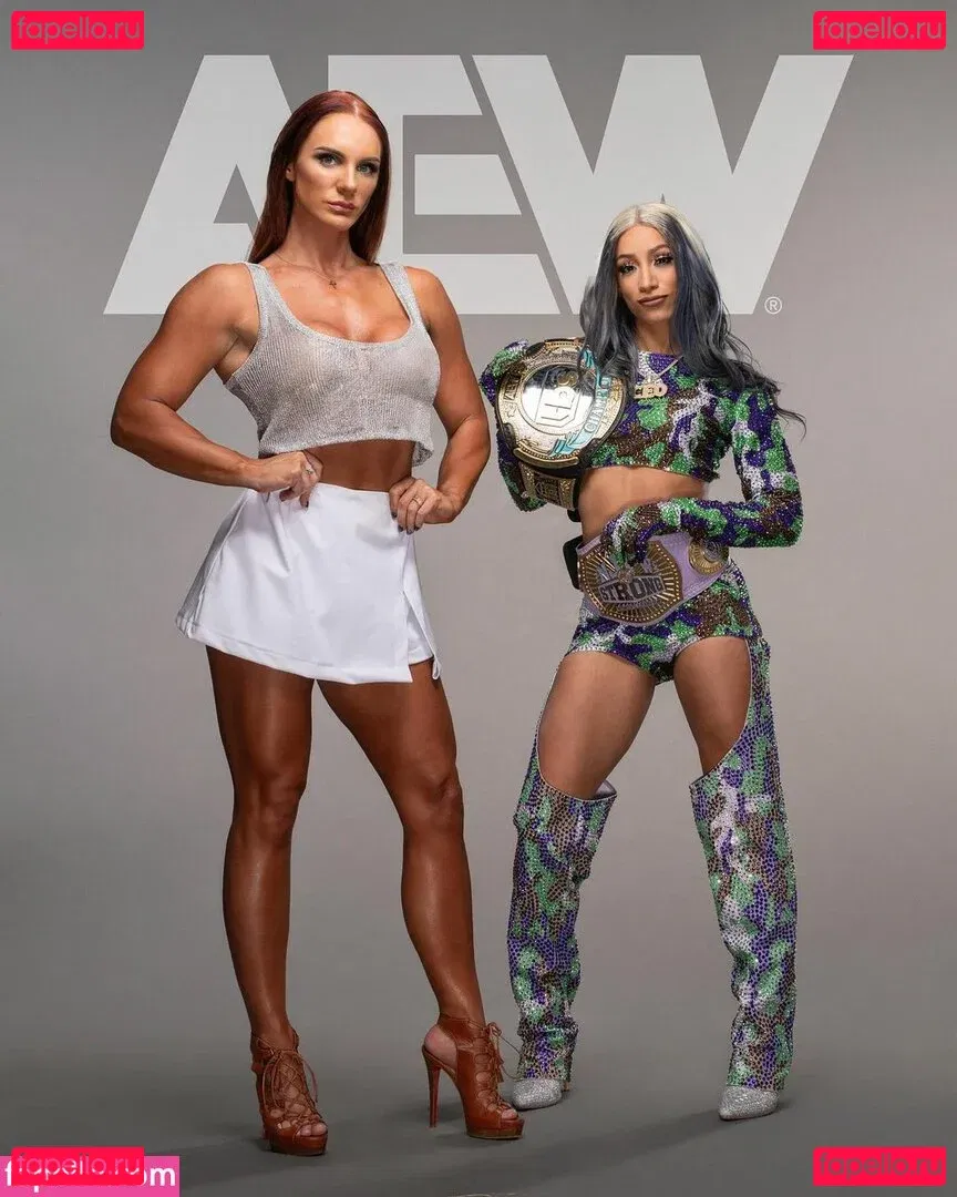 Sasha Banks Onlyfans Photo Gallery 