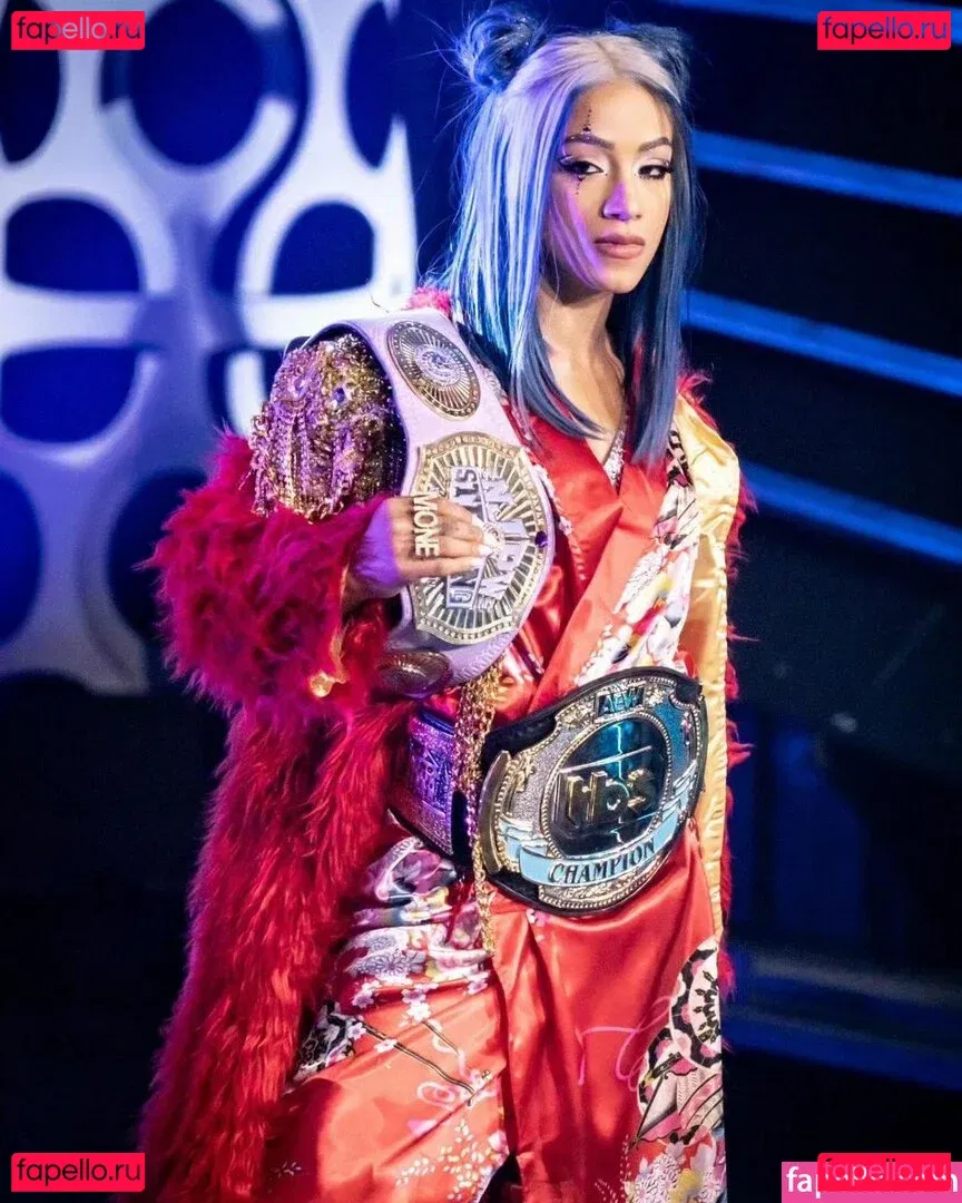 Sasha Banks Onlyfans Photo Gallery 