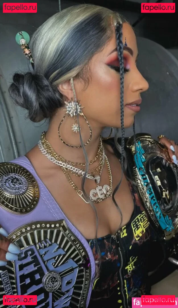 Sasha Banks Onlyfans Photo Gallery 