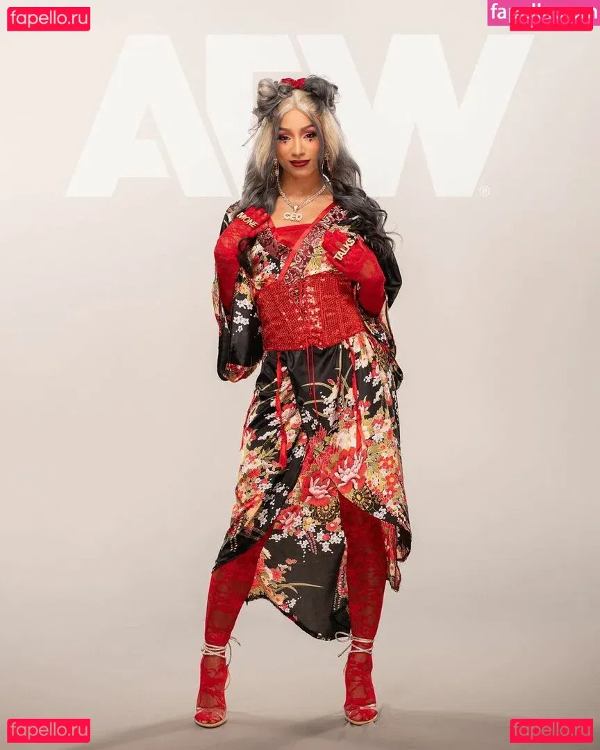 Sasha Banks Onlyfans Photo Gallery 