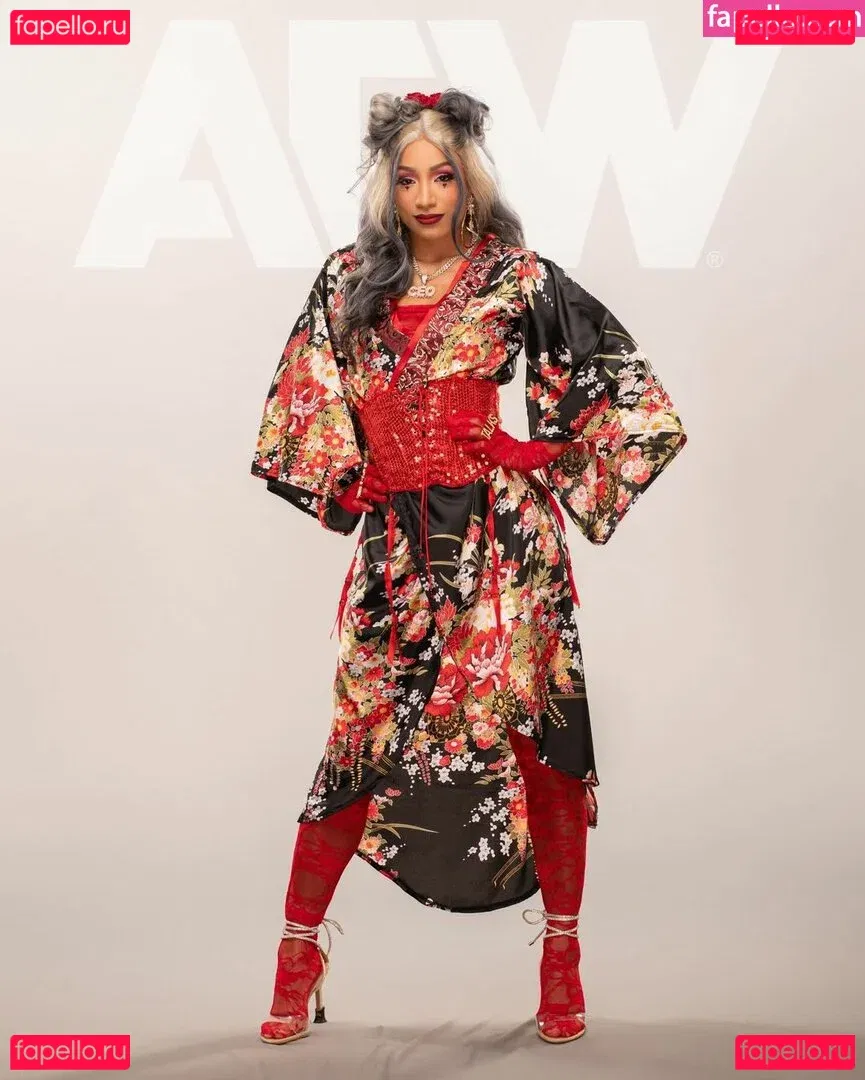 Sasha Banks Onlyfans Photo Gallery 