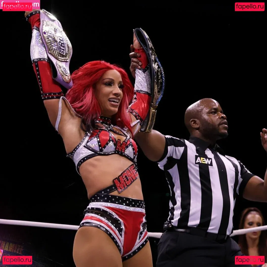 Sasha Banks Onlyfans Photo Gallery 