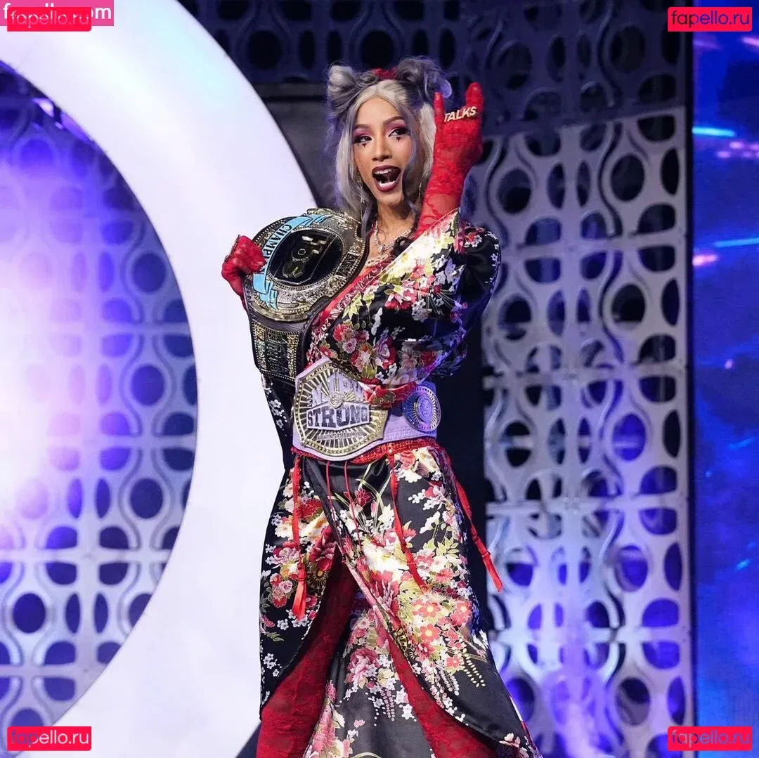 Sasha Banks Onlyfans Photo Gallery 