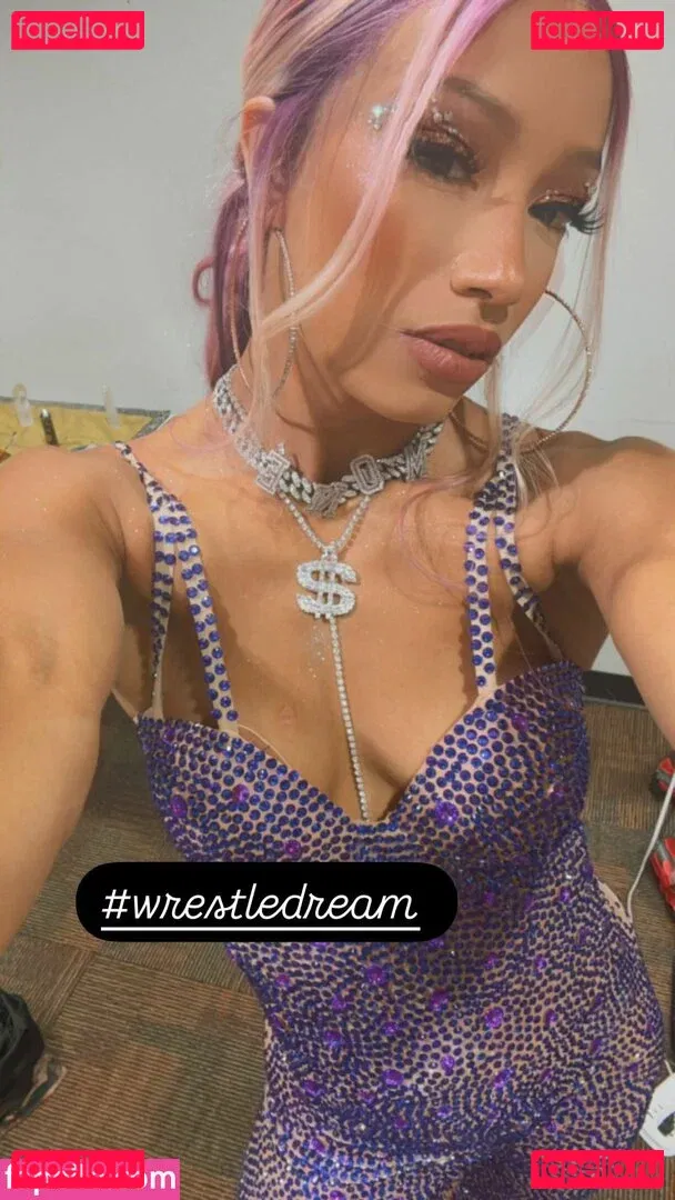 Sasha Banks Onlyfans Photo Gallery 