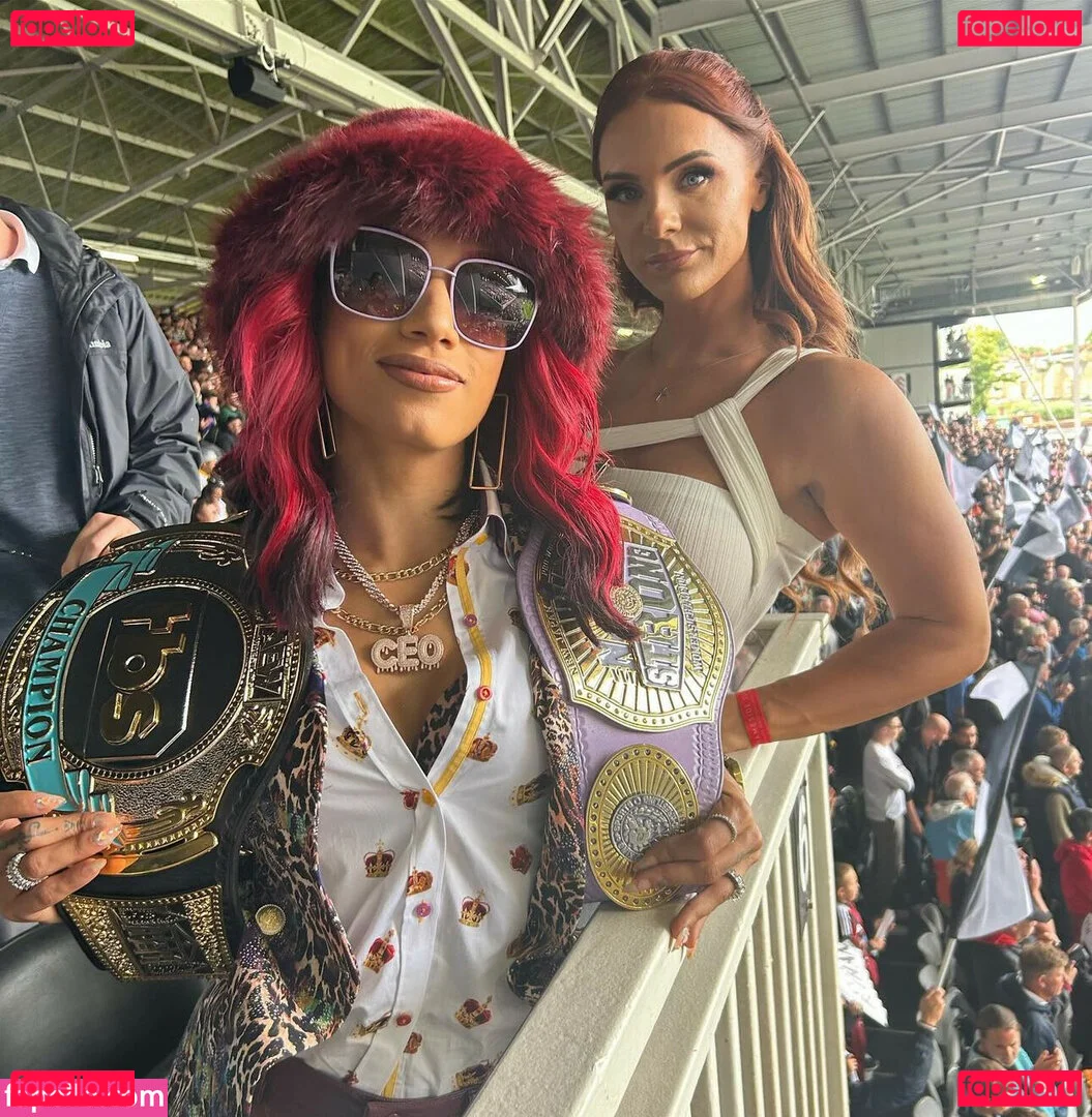 Sasha Banks Onlyfans Photo Gallery 