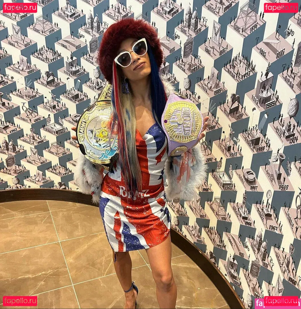 Sasha Banks Onlyfans Photo Gallery 