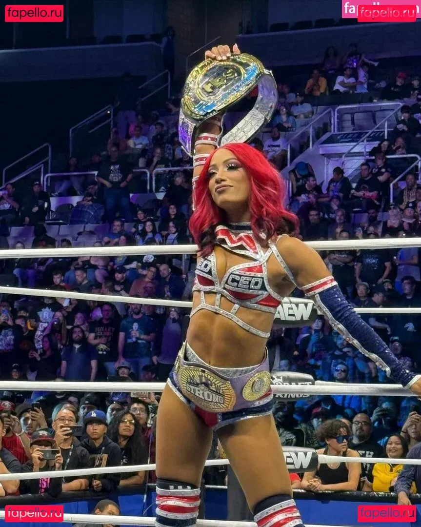Sasha Banks Onlyfans Photo Gallery 
