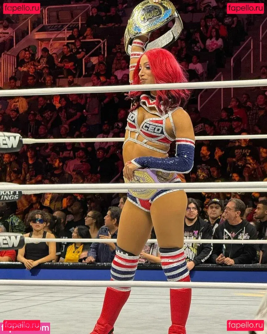 Sasha Banks Onlyfans Photo Gallery 