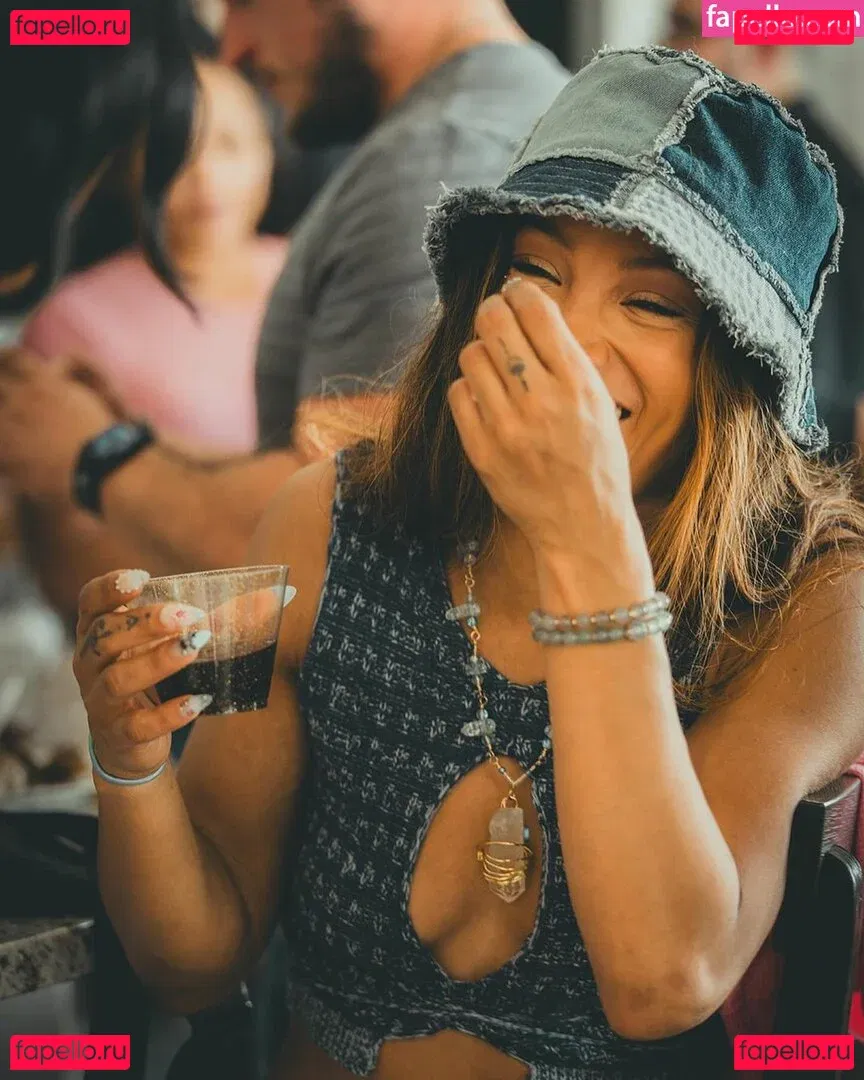 Sasha Banks Onlyfans Photo Gallery 