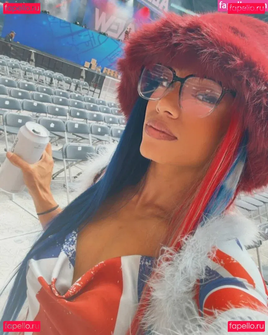 Sasha Banks Onlyfans Photo Gallery 