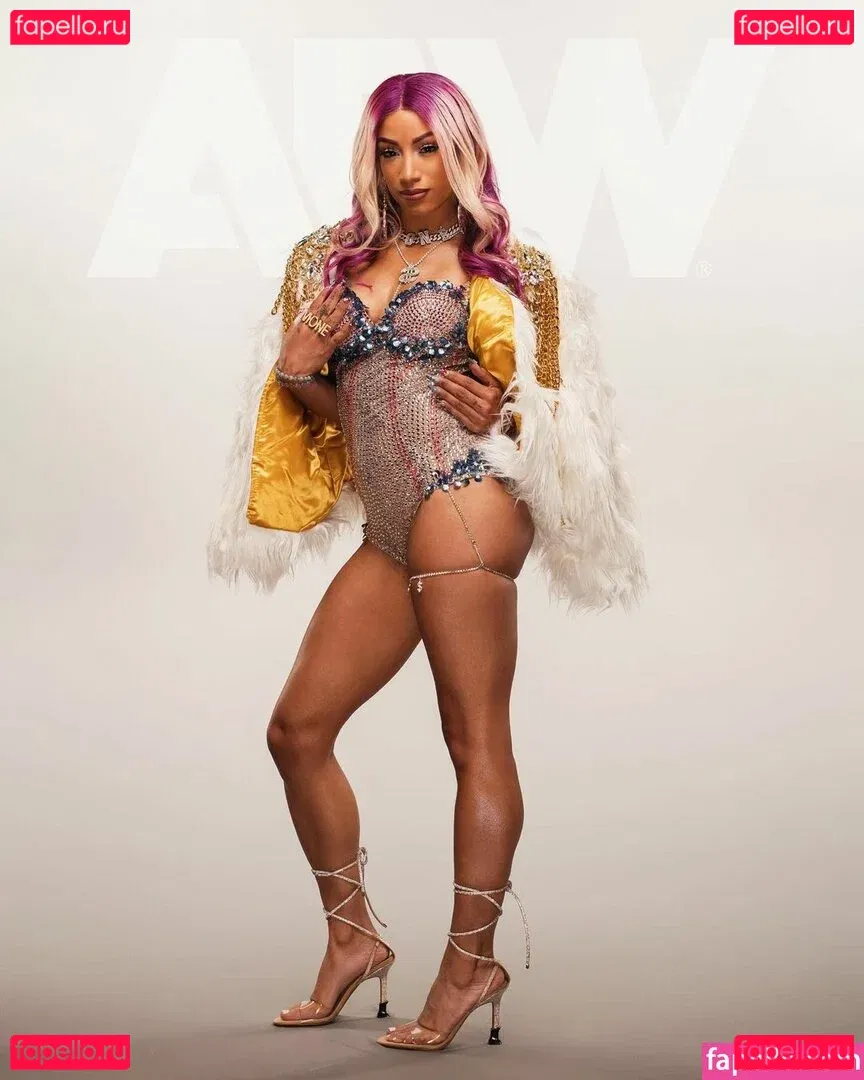 Sasha Banks Onlyfans Photo Gallery 