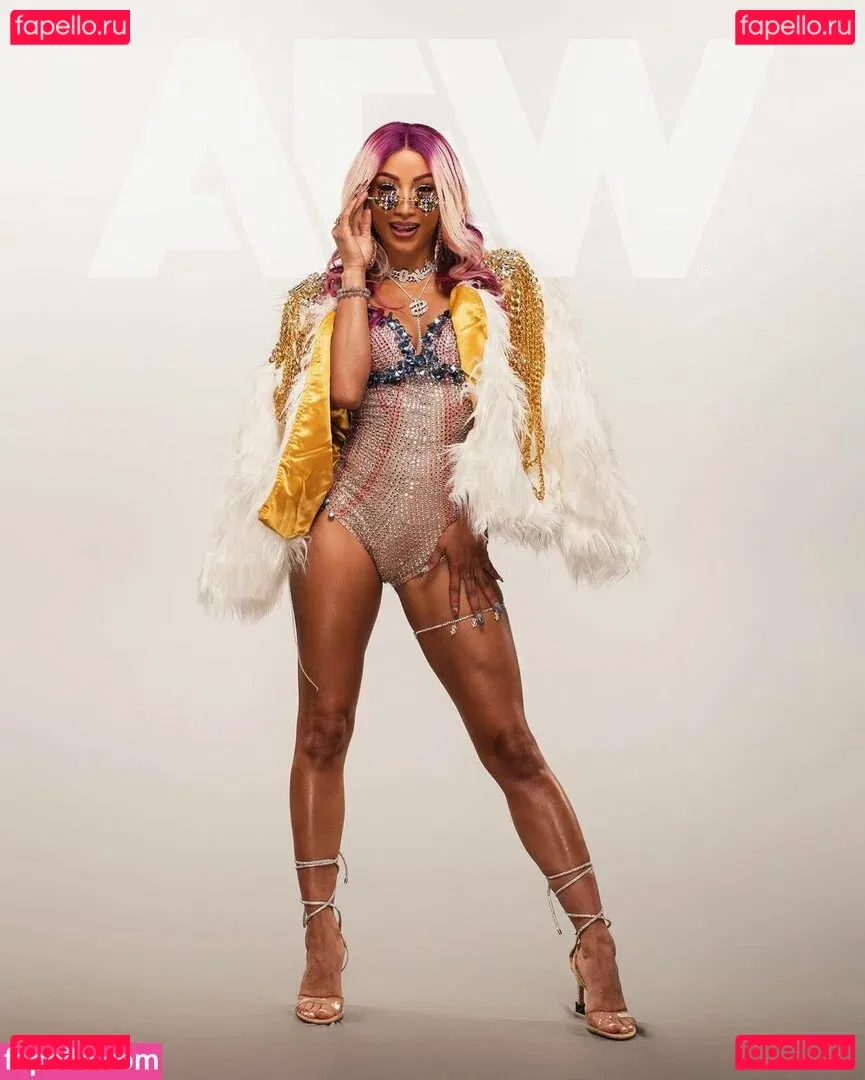 Sasha Banks Onlyfans Photo Gallery 