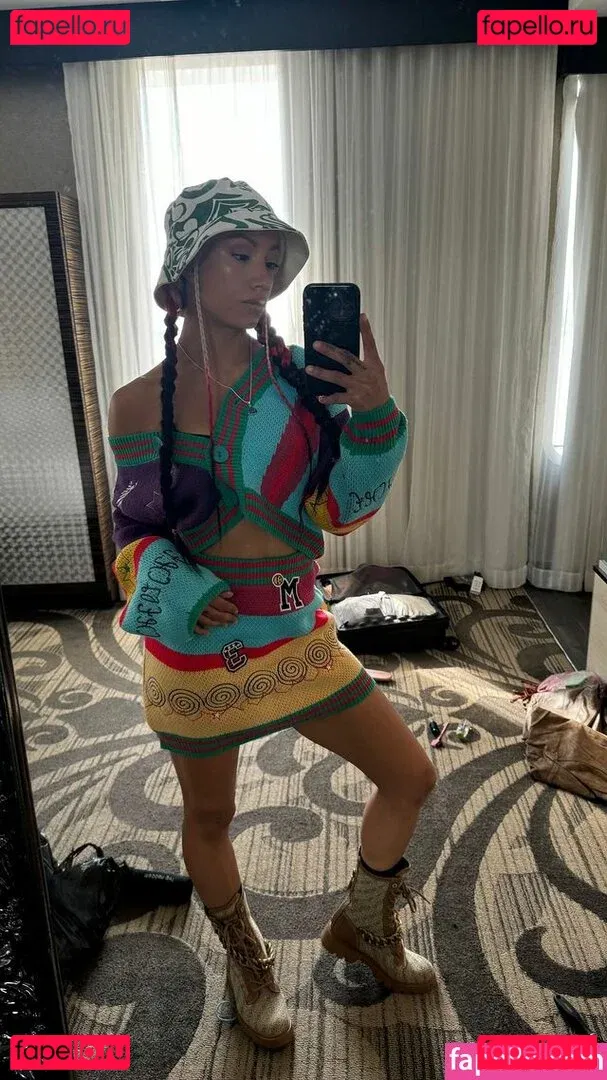 Sasha Banks Onlyfans Photo Gallery 