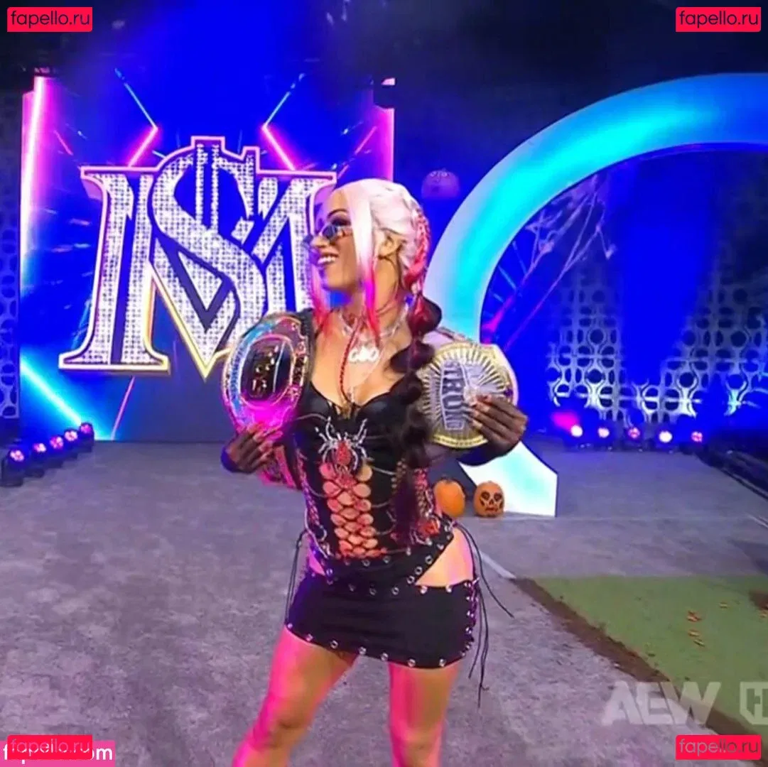 Sasha Banks Onlyfans Photo Gallery 