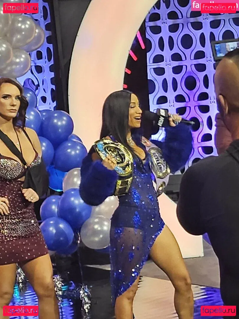Sasha Banks Onlyfans Photo Gallery 