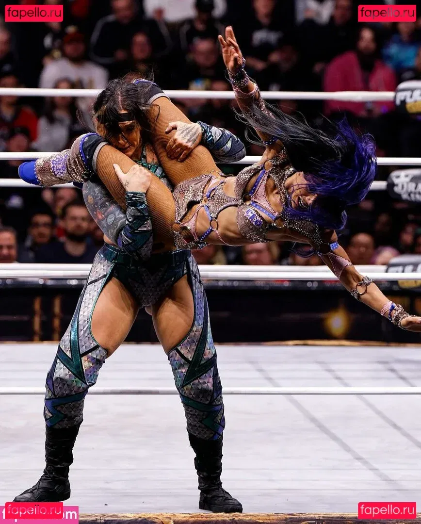 Sasha Banks Onlyfans Photo Gallery 