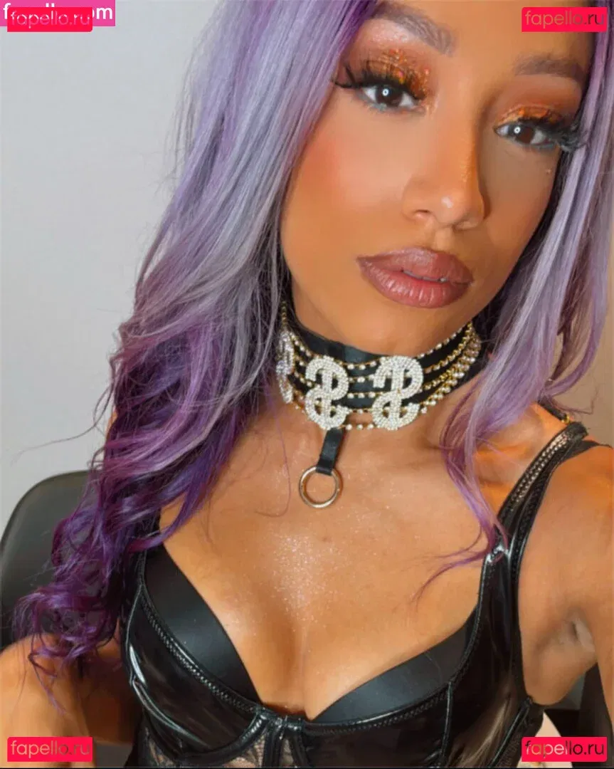 Sasha Banks Onlyfans Photo Gallery 