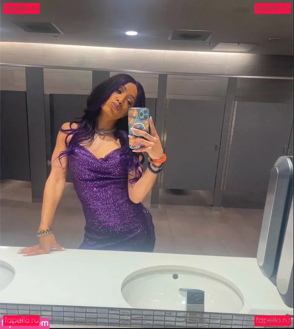 Sasha Banks Onlyfans Photo Gallery 