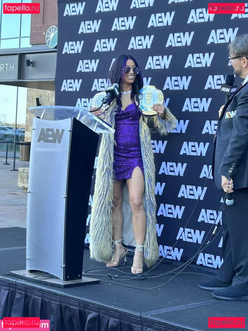 Sasha Banks Onlyfans Photo Gallery 