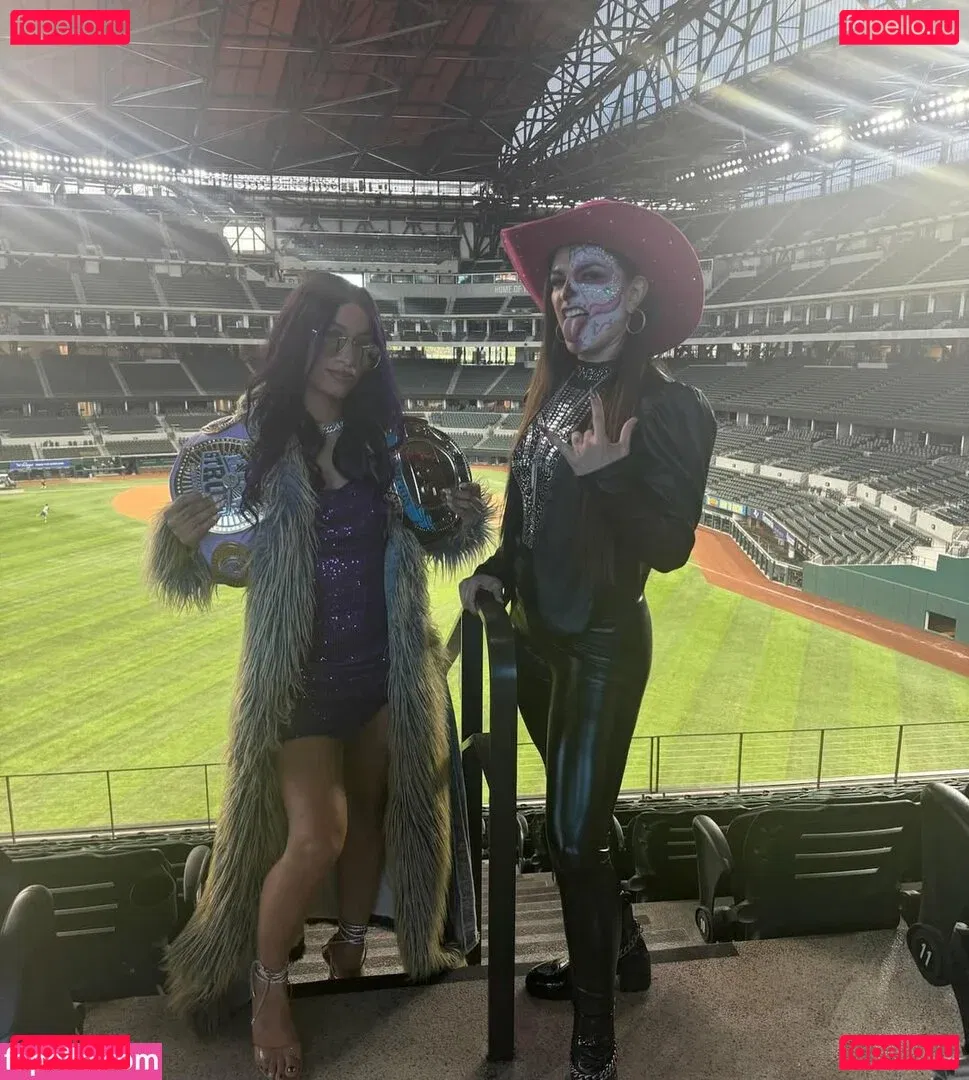 Sasha Banks Onlyfans Photo Gallery 