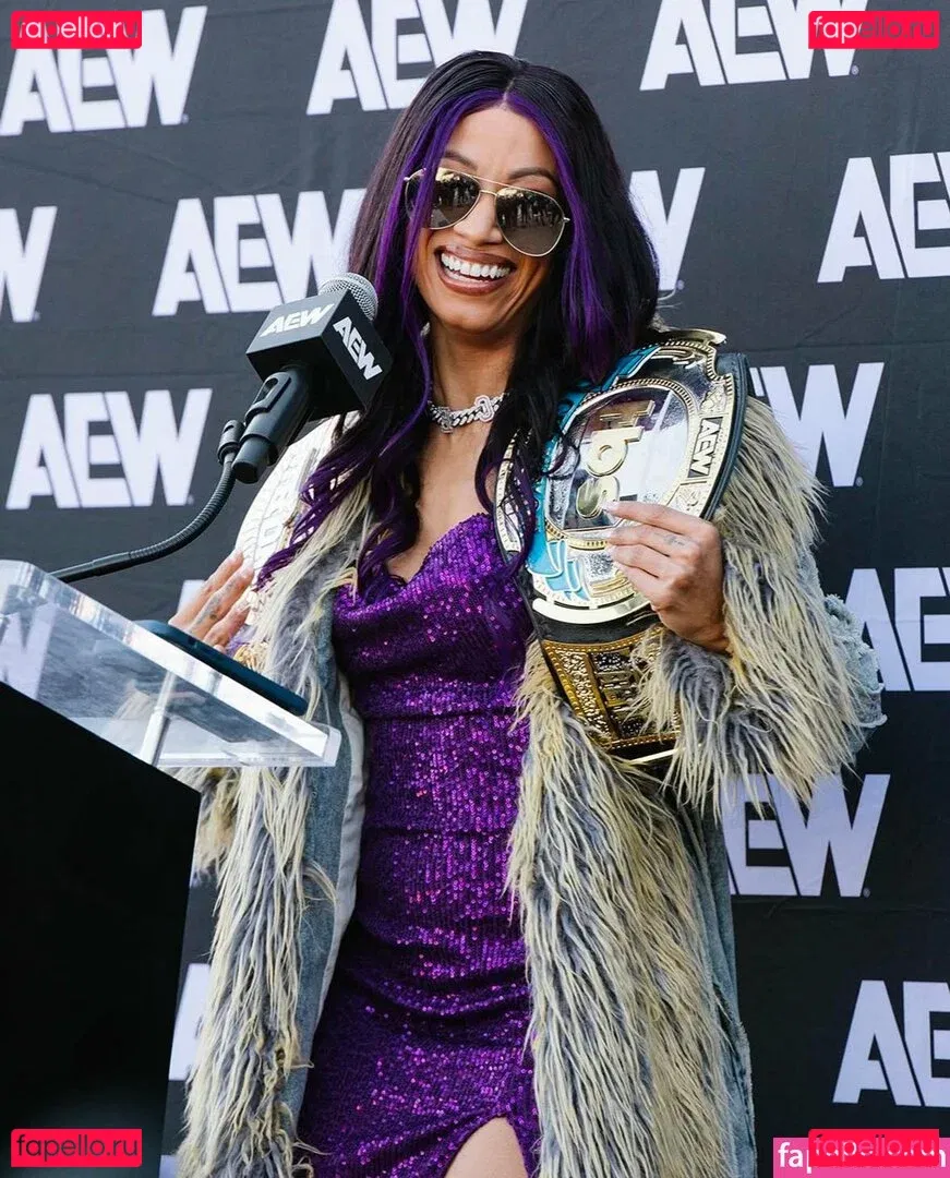 Sasha Banks Onlyfans Photo Gallery 