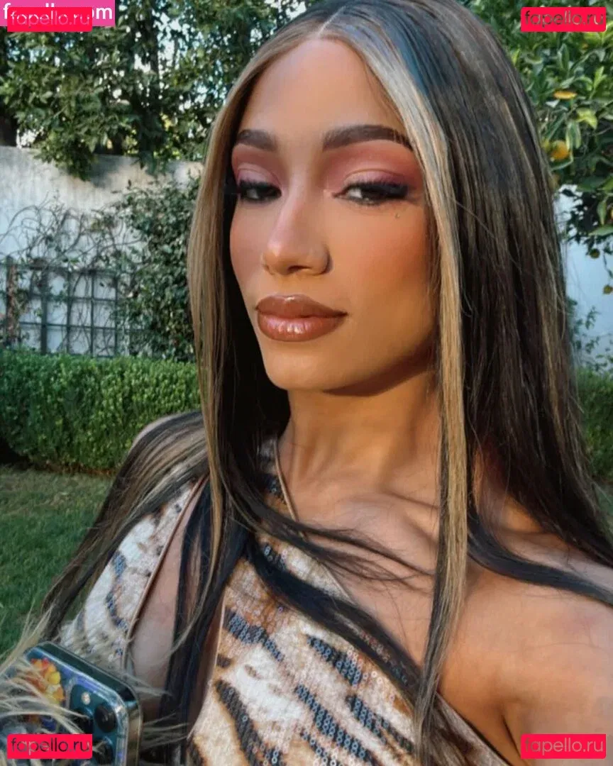 Sasha Banks Onlyfans Photo Gallery 