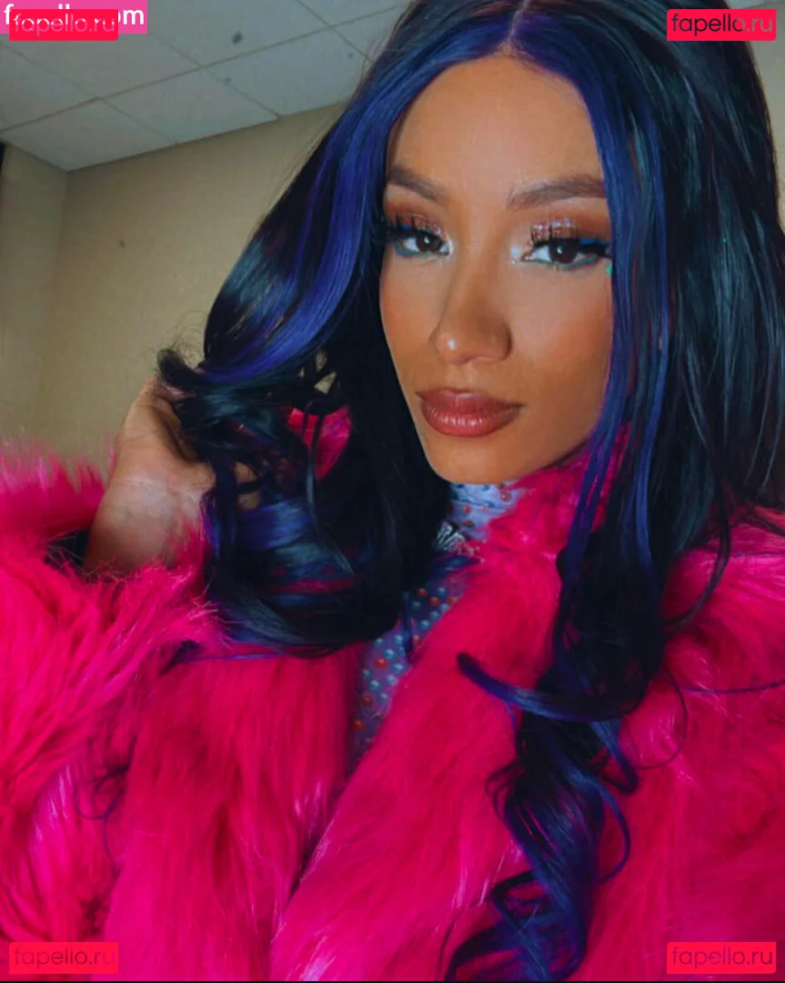 Sasha Banks Onlyfans Photo Gallery 